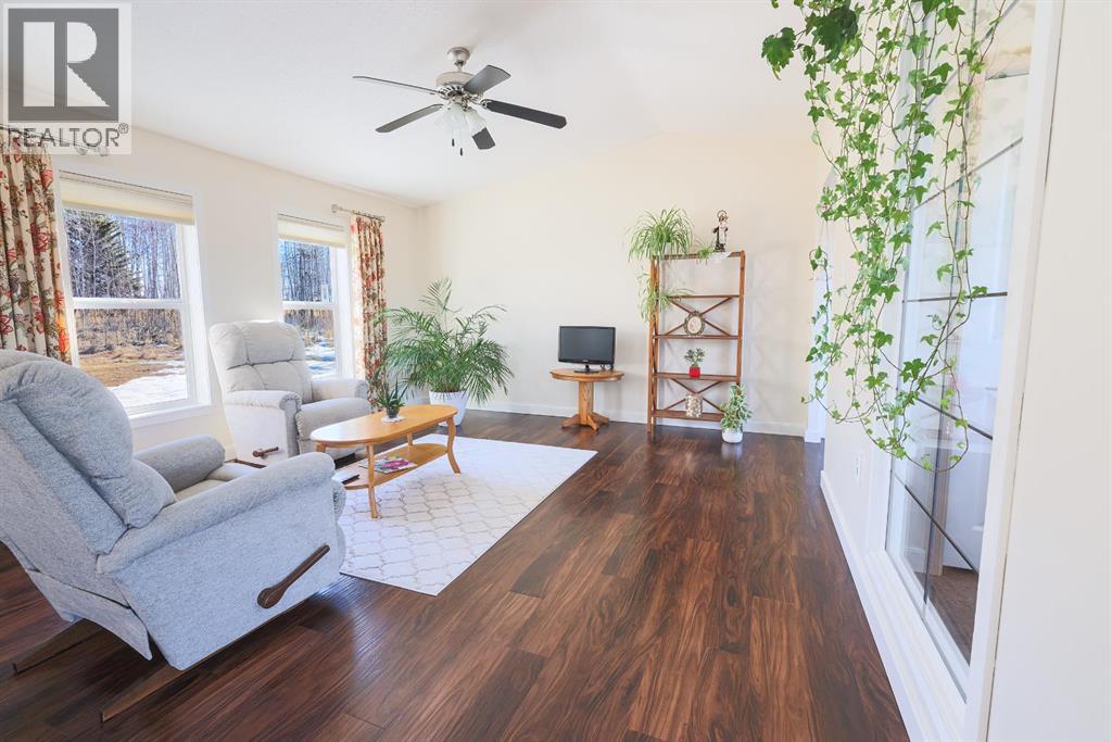 55001 TOWNSHIP ROAD 40-0 - 8