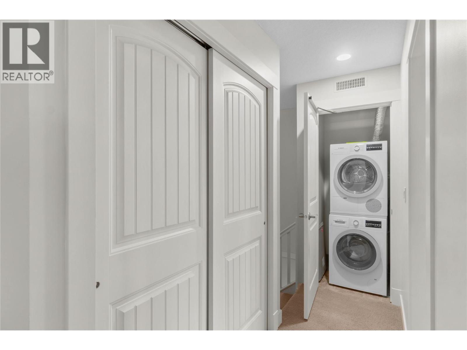 #10 576 NICOLA STREET - 19