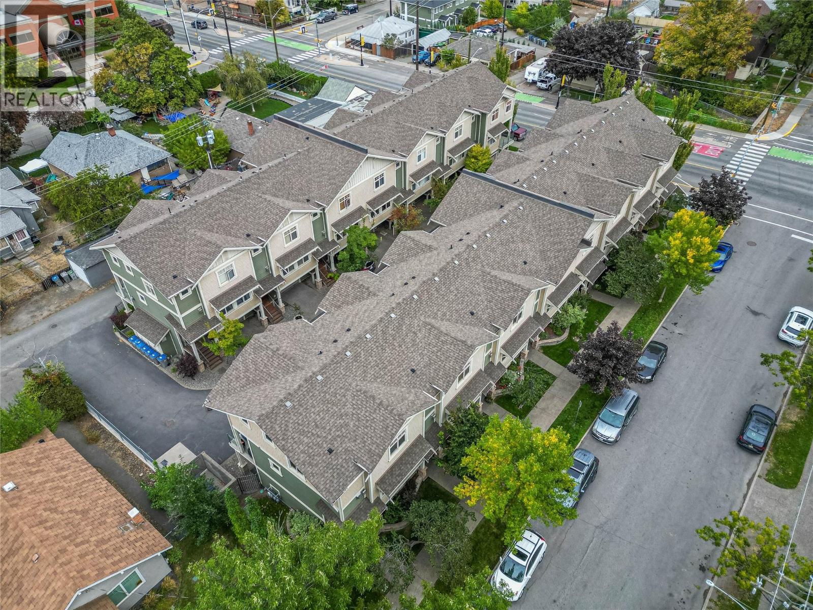 #10 576 NICOLA STREET - 32