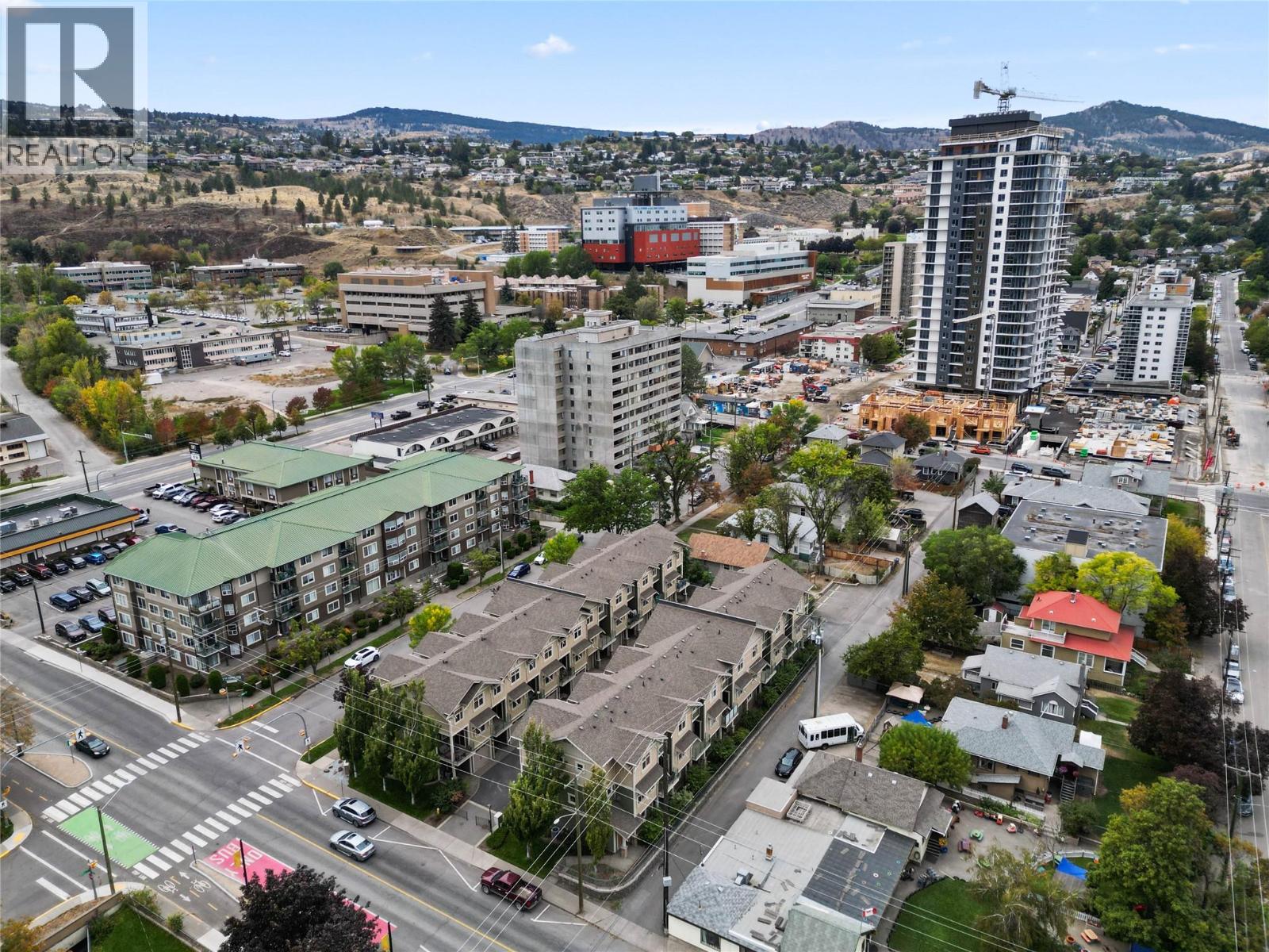 #10 576 NICOLA STREET - 35