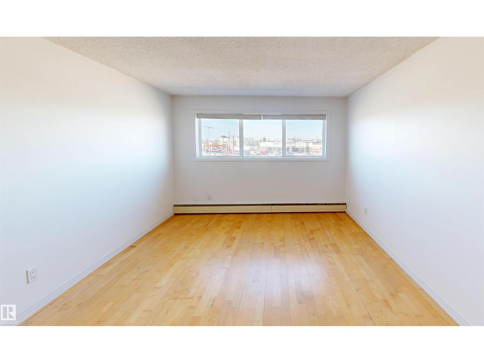 #303 8215 83 AV NW, Edmonton