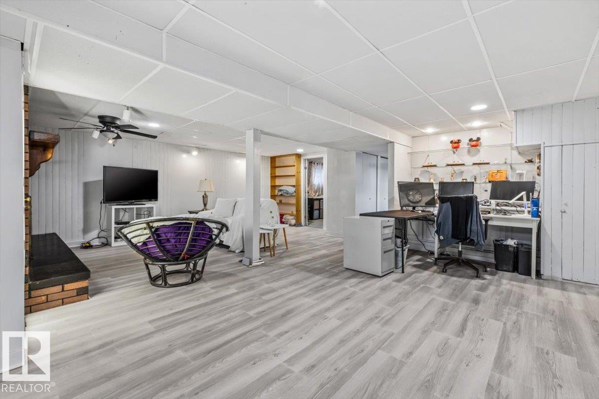 9304 128A AV NW, Edmonton