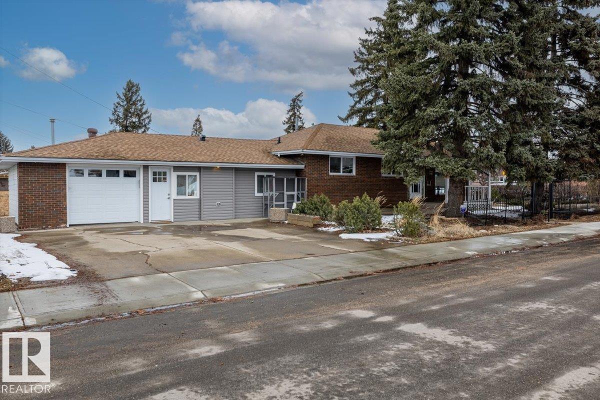 9304 128A AV NW, Edmonton