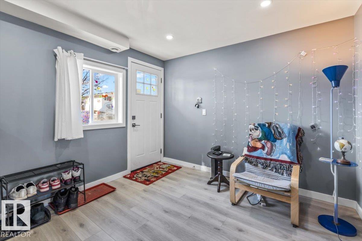 9304 128A AV NW, Edmonton