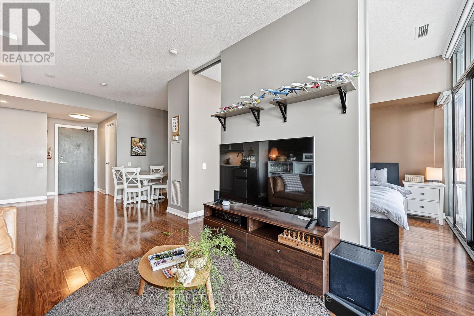 #3505 33 CHARLES STREET E - 19