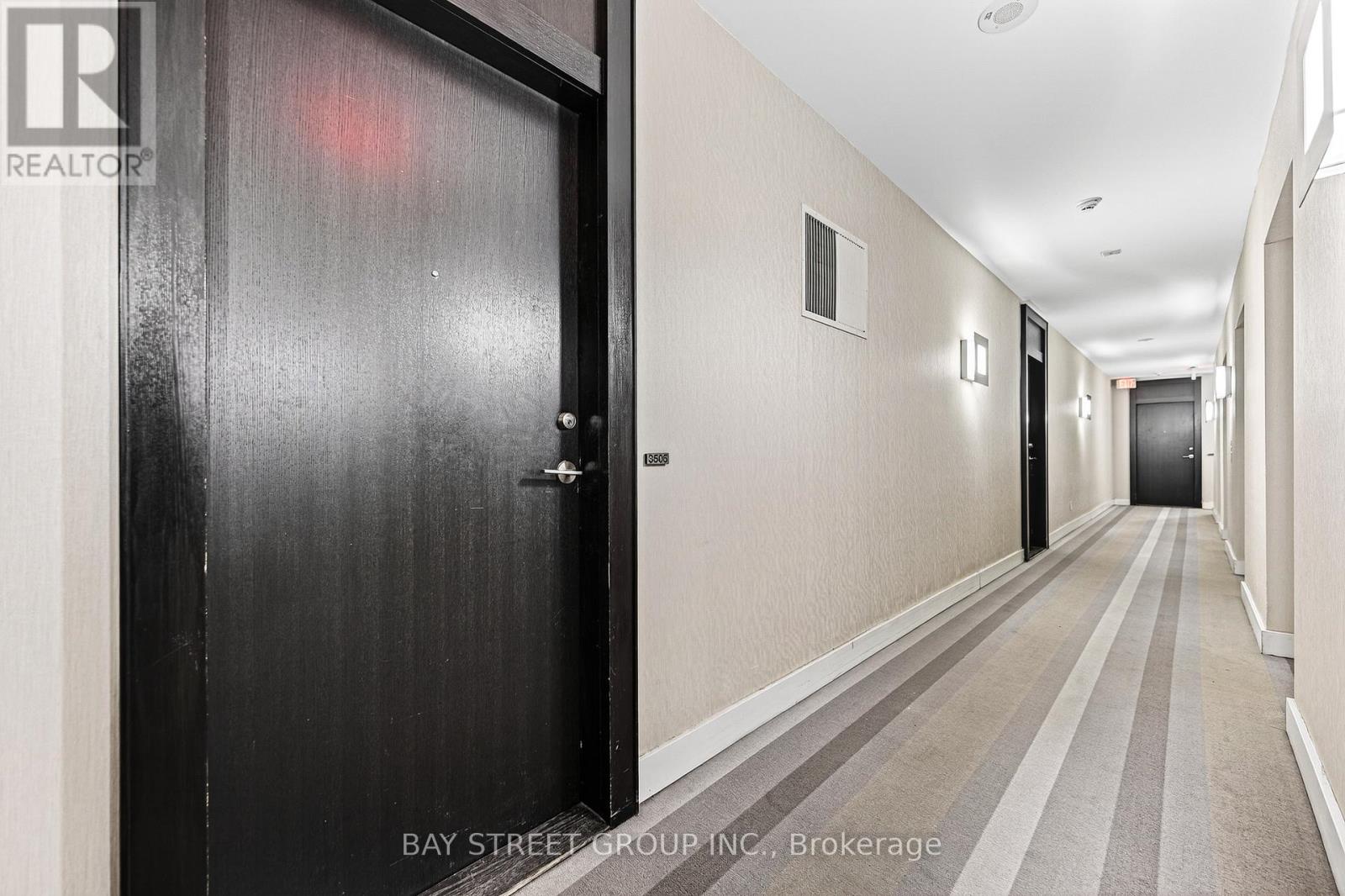 #3505 33 CHARLES STREET E - 26