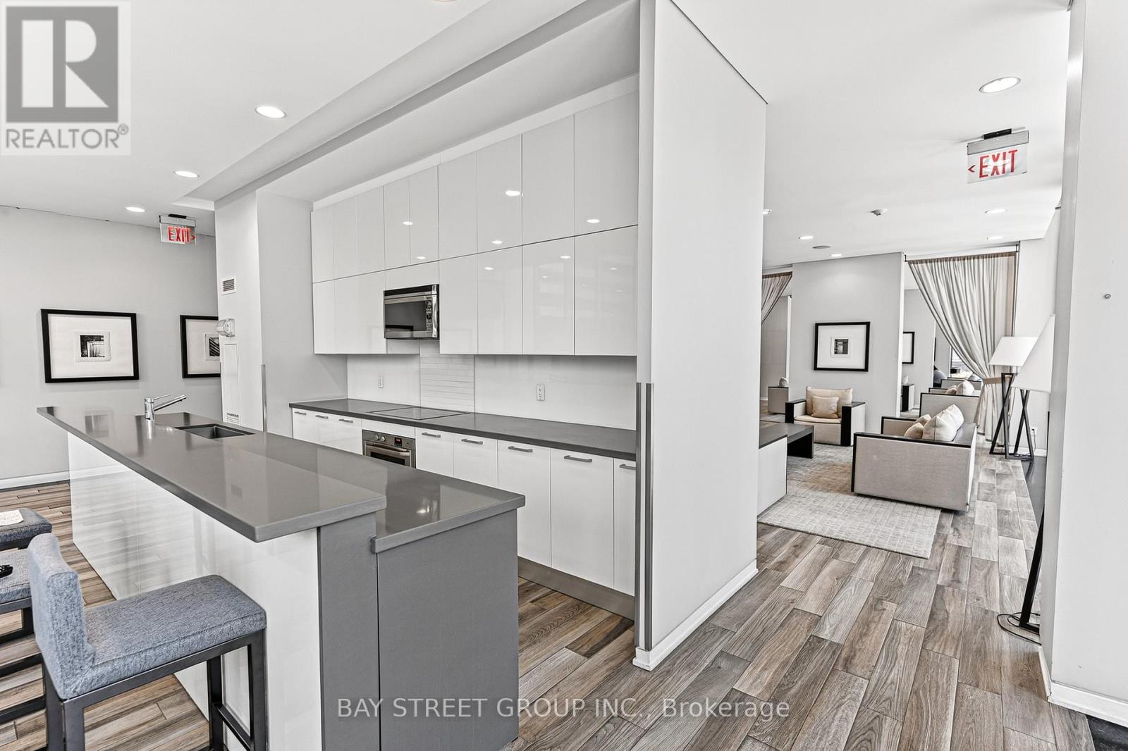 #3505 33 CHARLES STREET E - 29