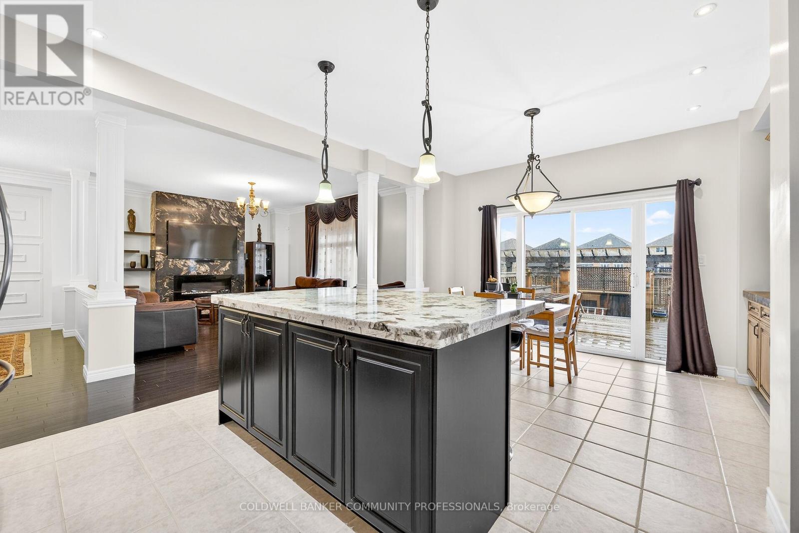 182 IRWIN AVENUE - 12