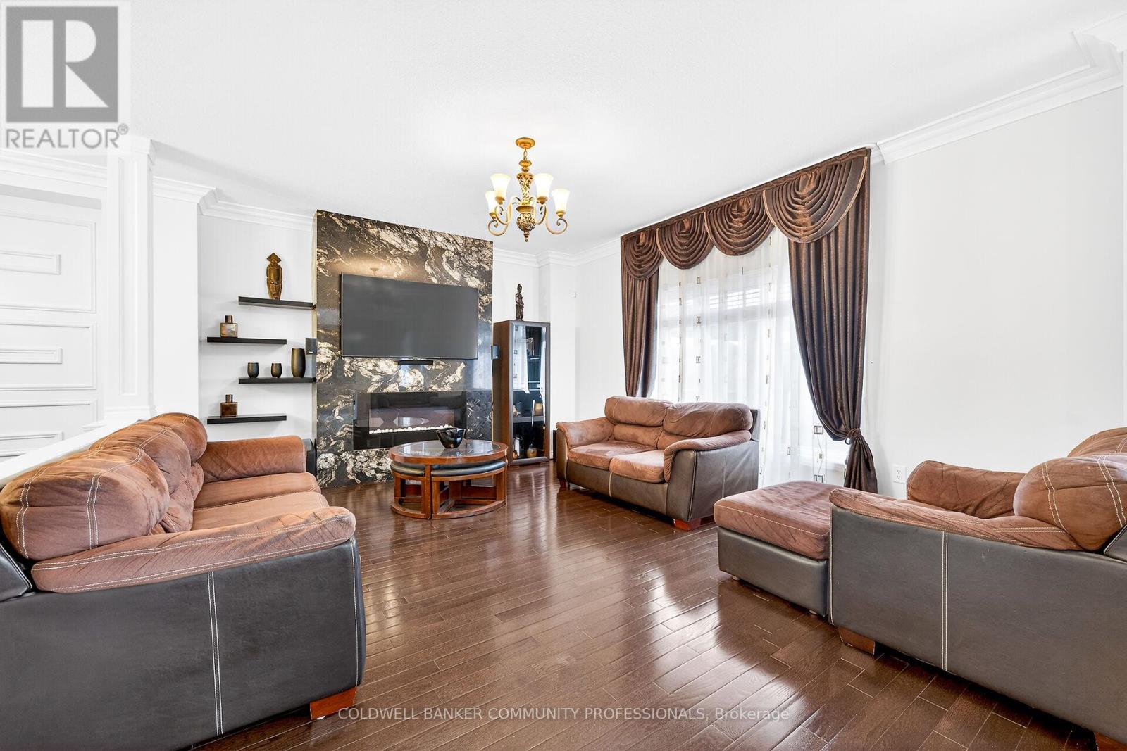 182 IRWIN AVENUE - 18