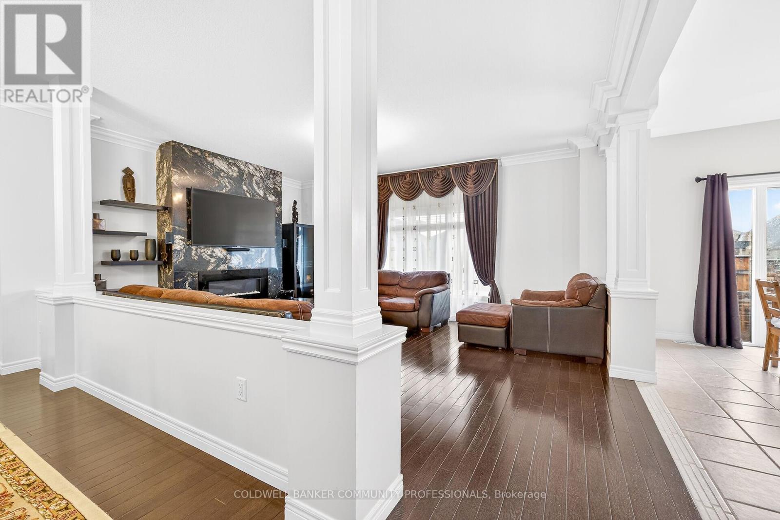 182 IRWIN AVENUE - 17