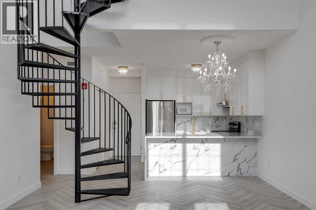 
          527 15 Avenue Southwest
            <br/>
            <span>Calgary</span>
            , 
            <span>AB</span>
             <span>T2R1R5</span>
         - Photo 18