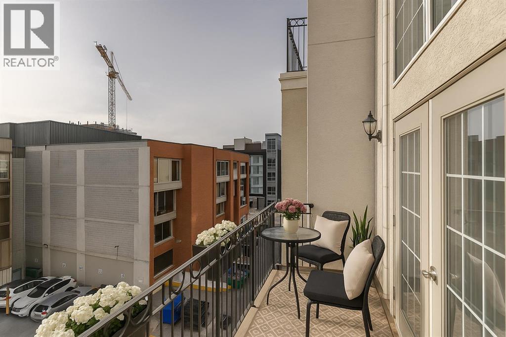 
          527 15 Avenue Southwest
            <br/>
            <span>Calgary</span>
            , 
            <span>AB</span>
             <span>T2R1R5</span>
         - Photo 7