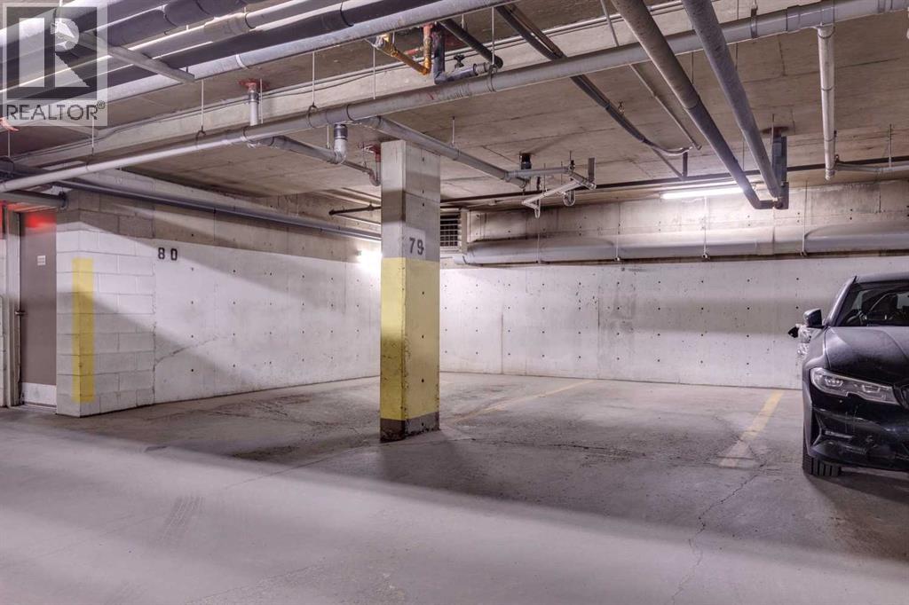 
          527 15 Avenue Southwest
            <br/>
            <span>Calgary</span>
            , 
            <span>AB</span>
             <span>T2R1R5</span>
         - Photo 33