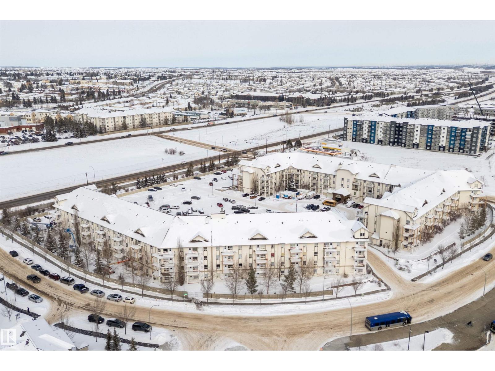 #2407 320 CLAREVIEW STATION DR NW - 33