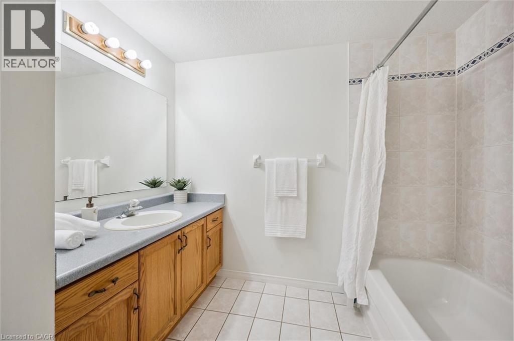 35 MELRAN Drive - 22