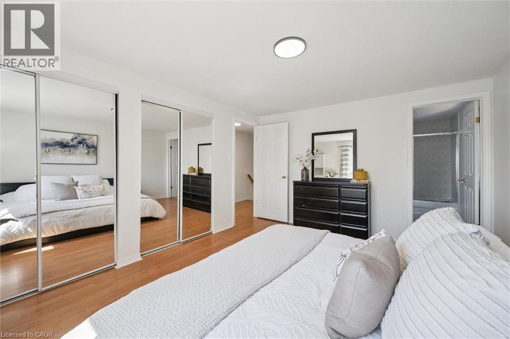 35 MELRAN Drive - 24
