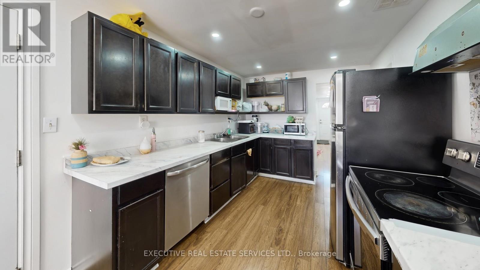 89 JOHN STREET - 11
