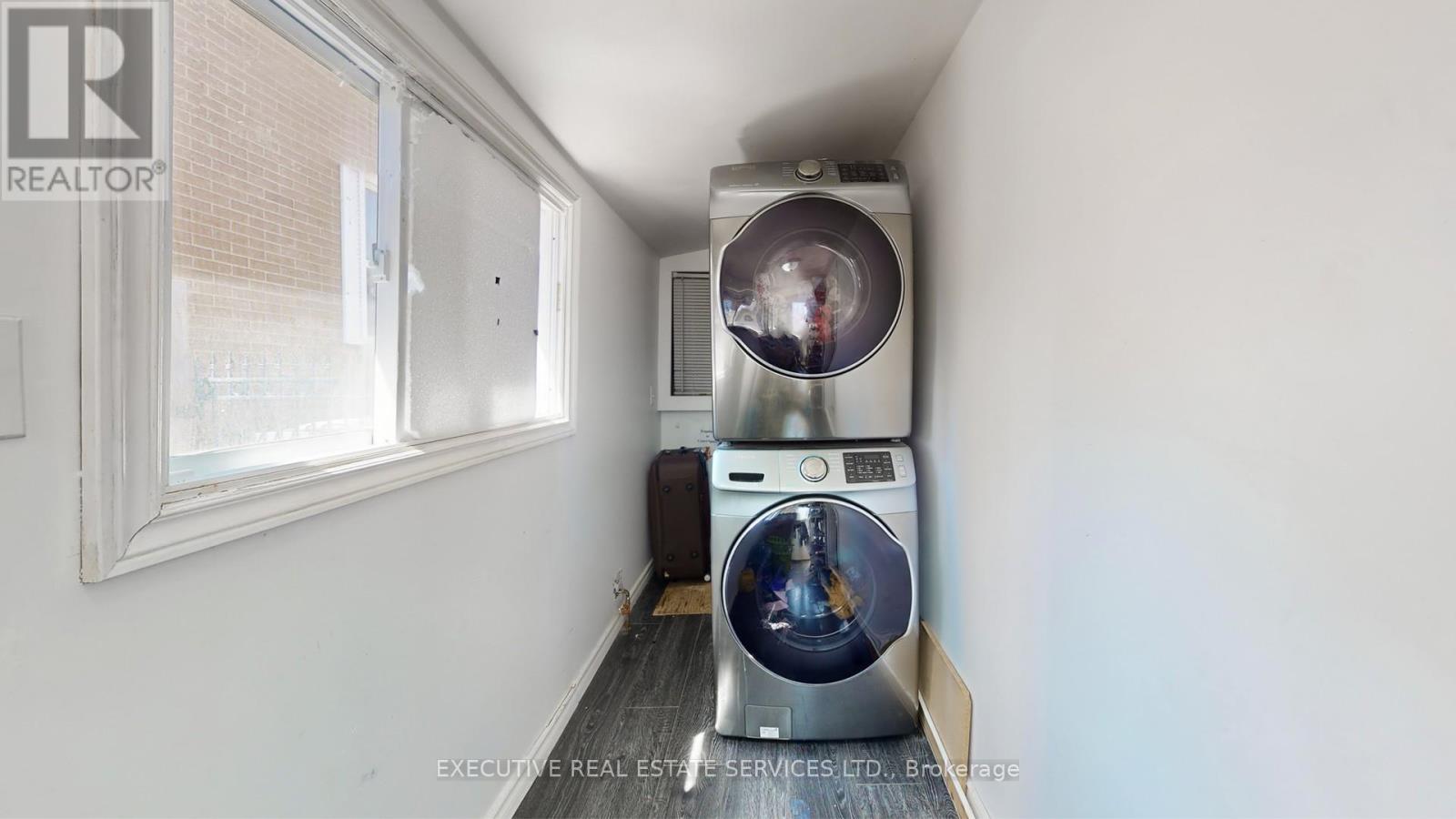 89 JOHN STREET - 27