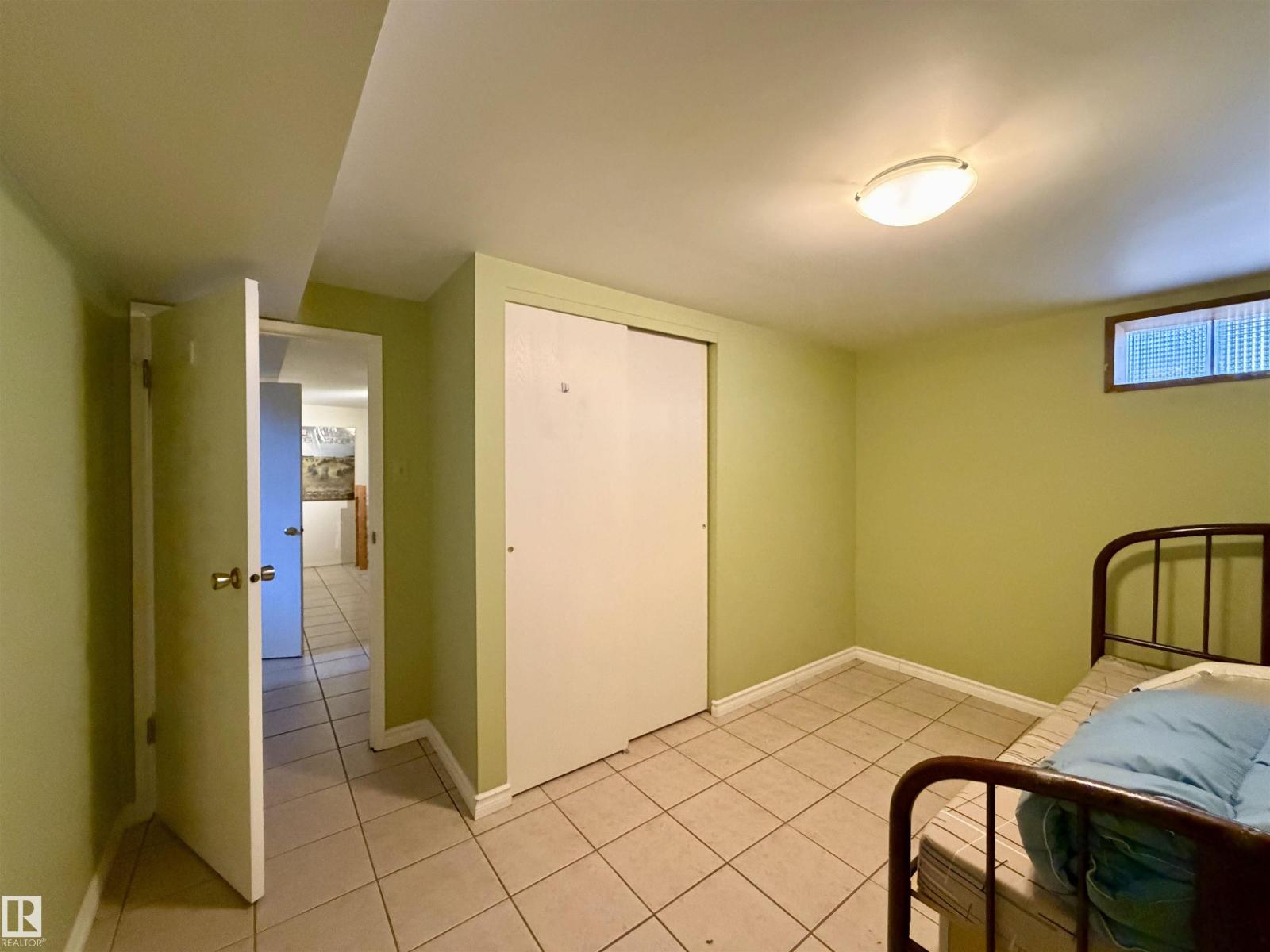 8734 117 ST NW, Edmonton