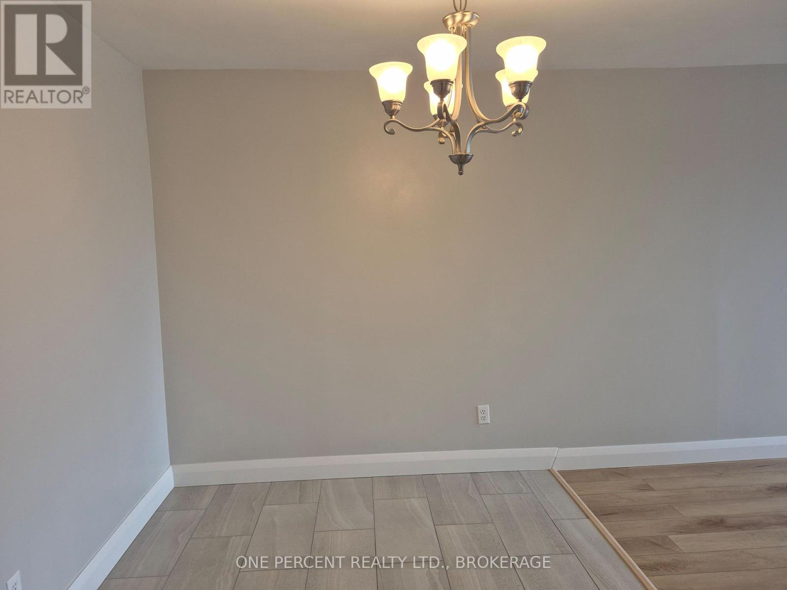 #204 17 ELDON HALL PLACE - 27