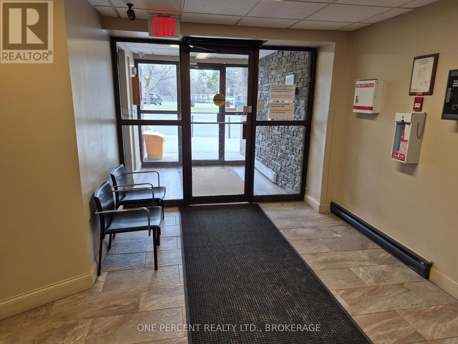 #204 17 ELDON HALL PLACE - 7