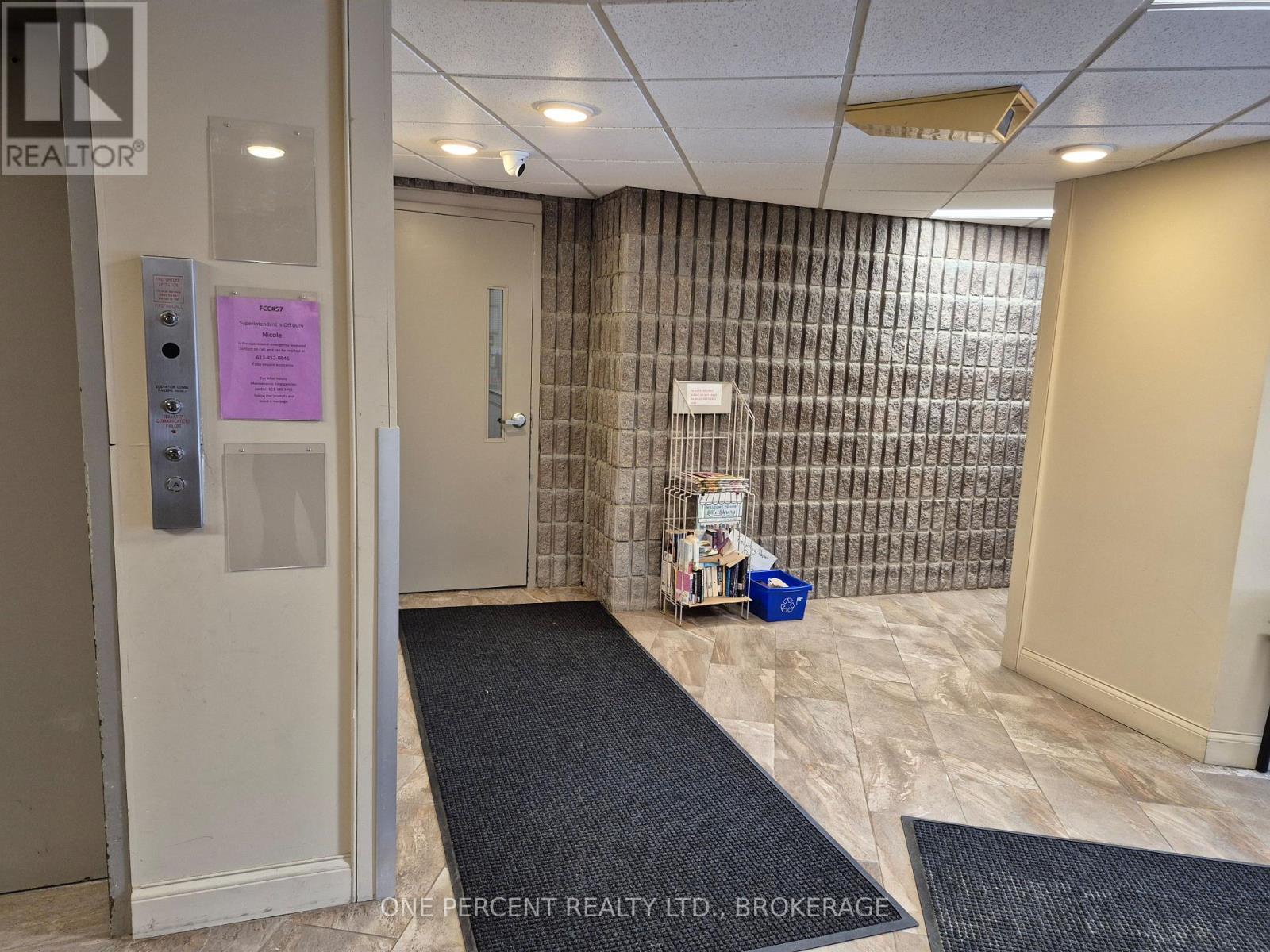 #204 17 ELDON HALL PLACE - 9