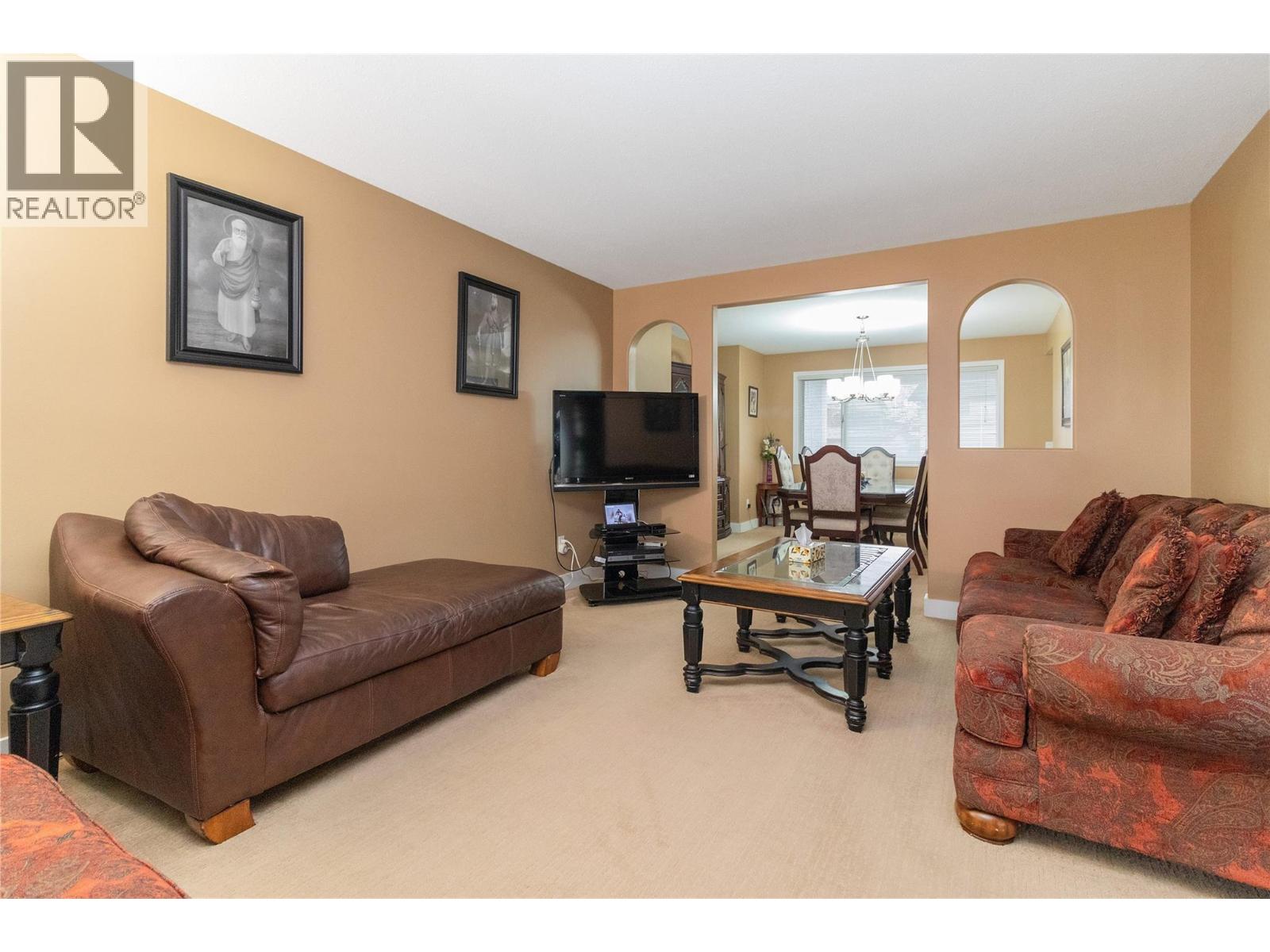 680 RICHARDS ROAD - 7