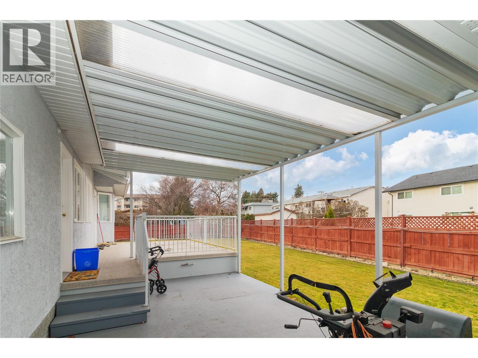 680 RICHARDS ROAD - 36