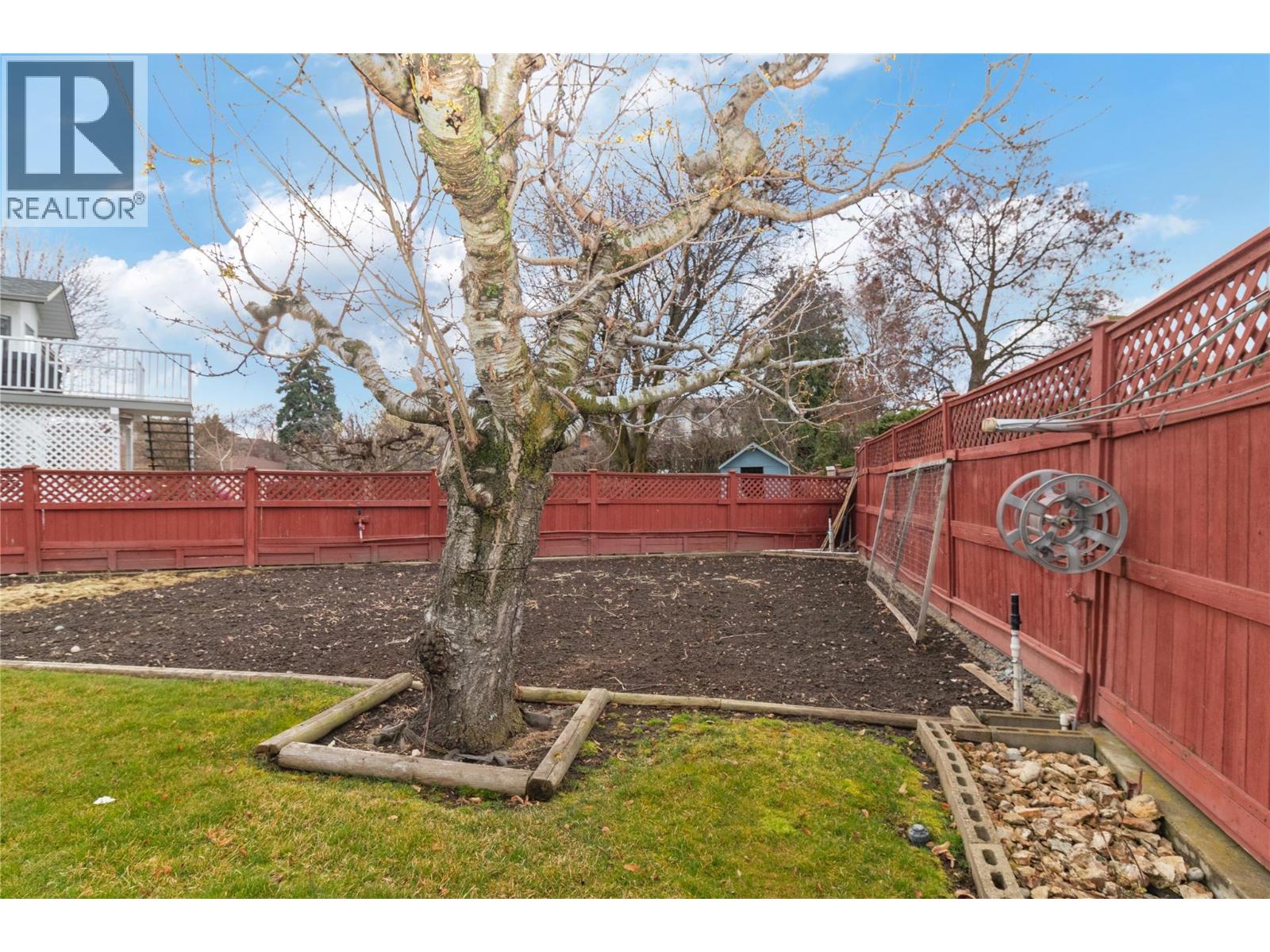 680 RICHARDS ROAD - 45