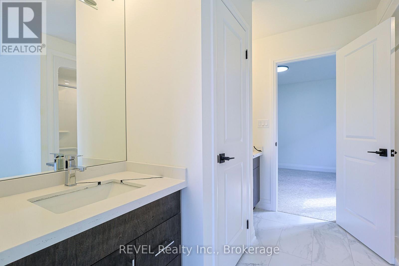 5 SAMUEL AVENUE - 32