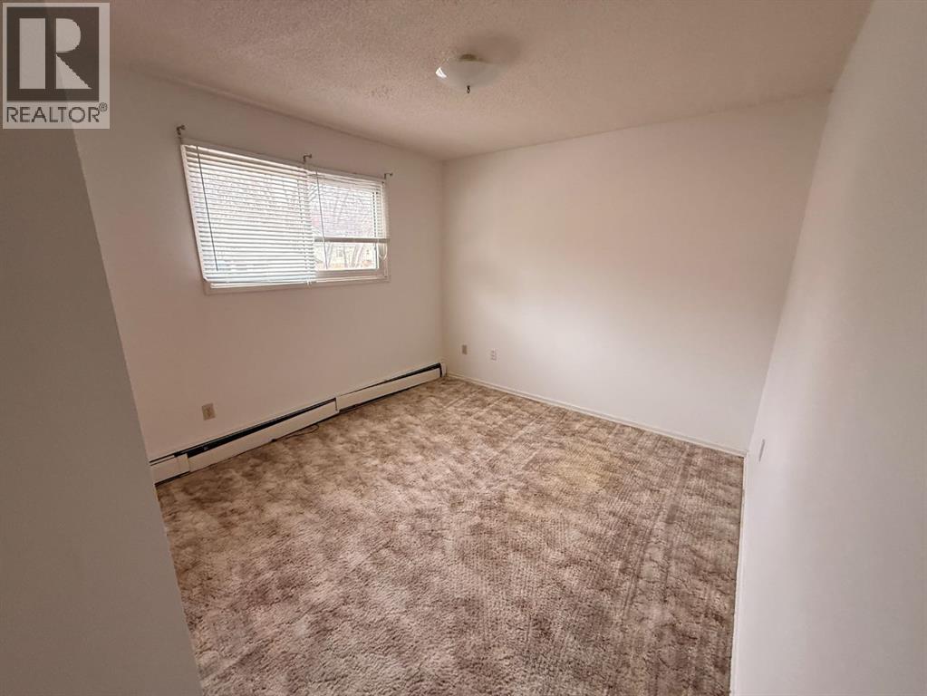 112 1 STREET NE - 25