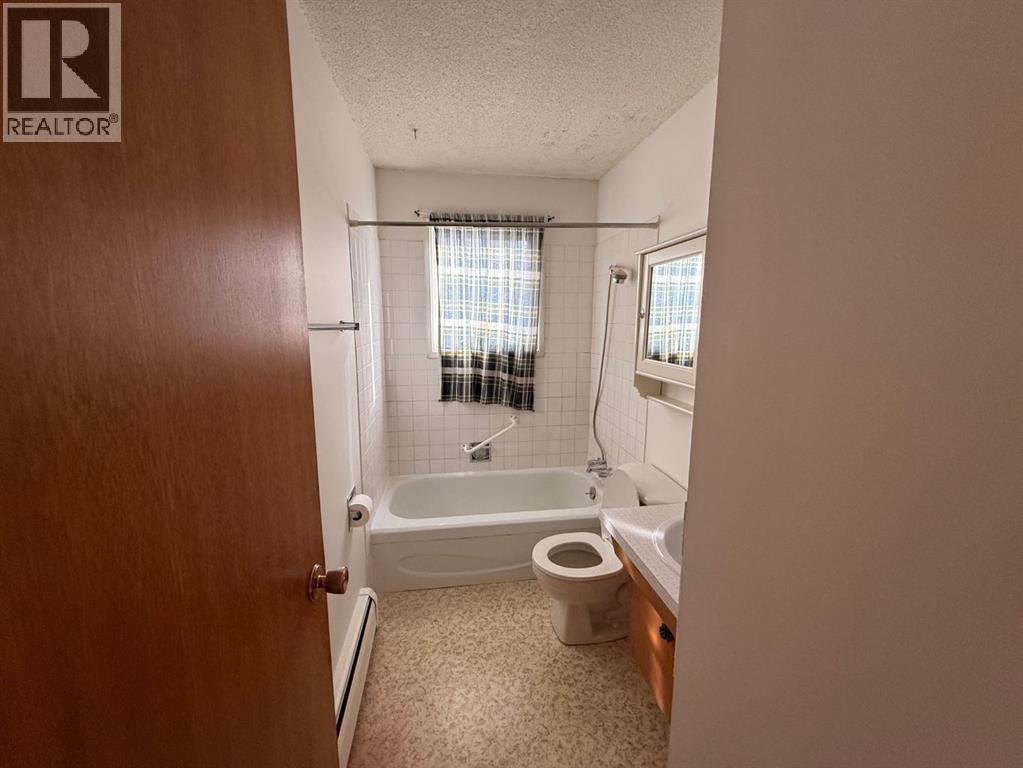 112 1 STREET NE - 24