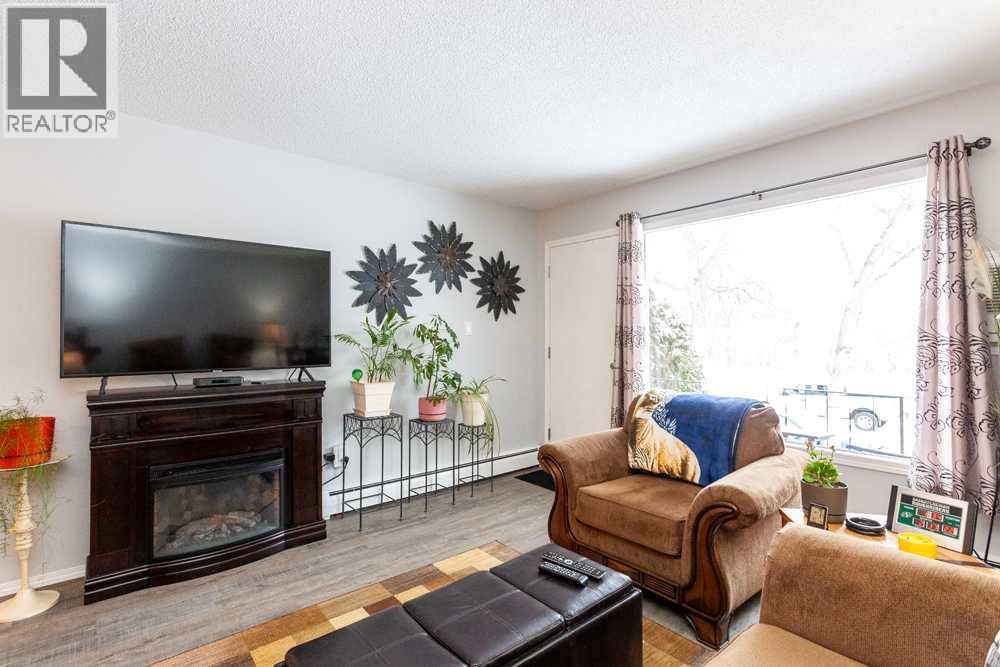 112 1 STREET NE - 20