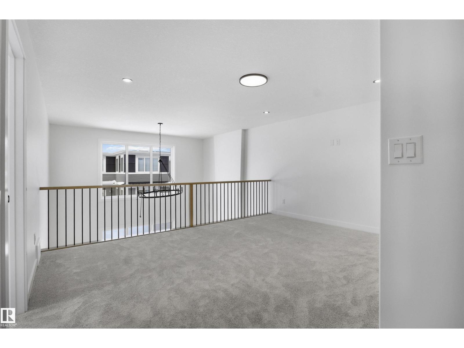 3304 Chickadee drive NW, Edmonton