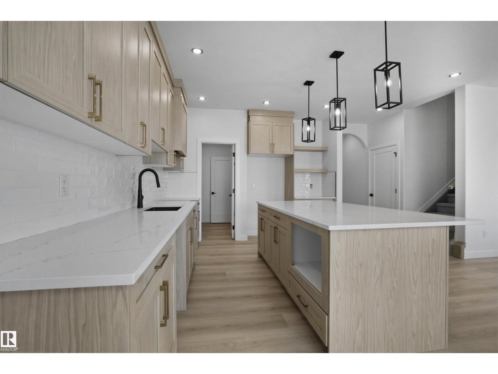 3304 Chickadee drive NW, Edmonton