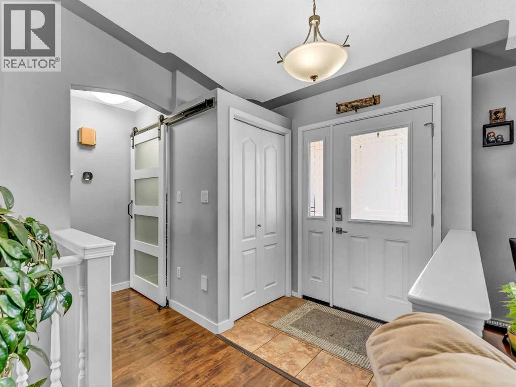 32 SPRUCE CLOSE SE - 4