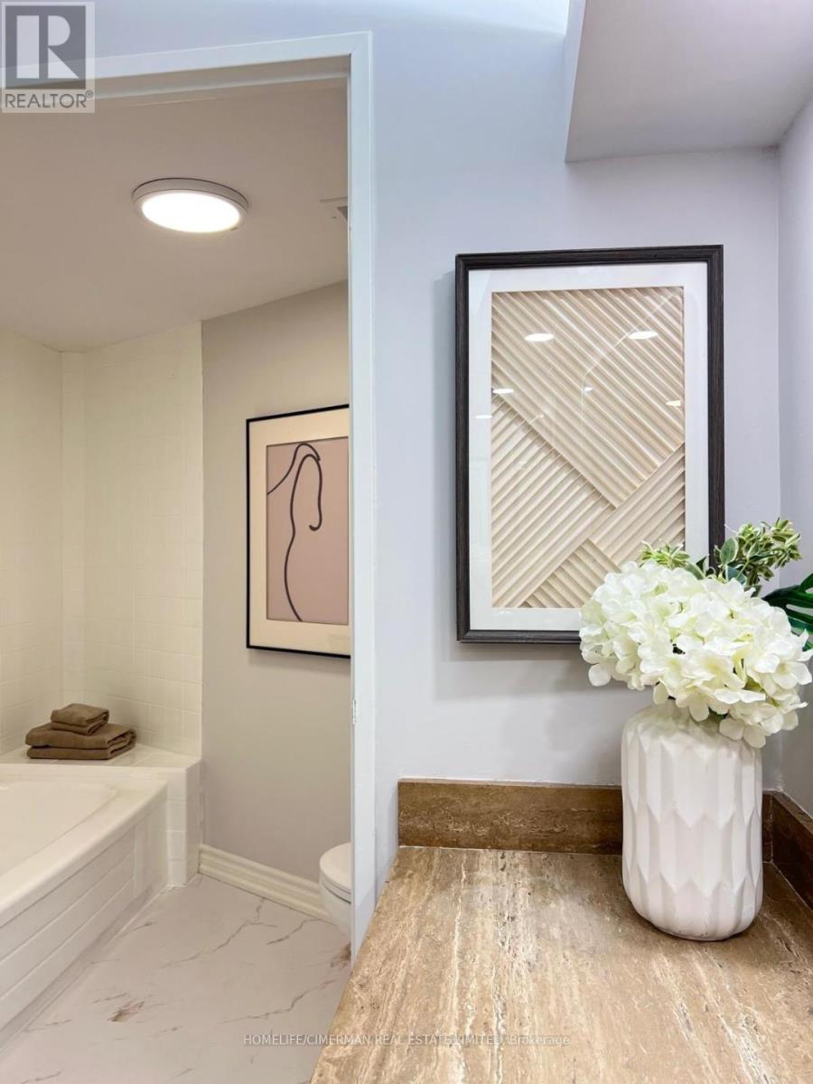 #601 2010 ISLINGTON AVENUE - 21