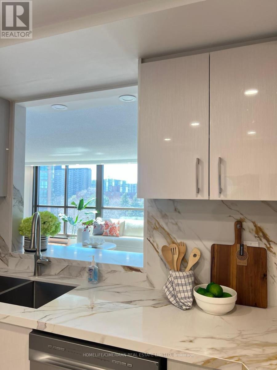 #601 2010 ISLINGTON AVENUE - 4