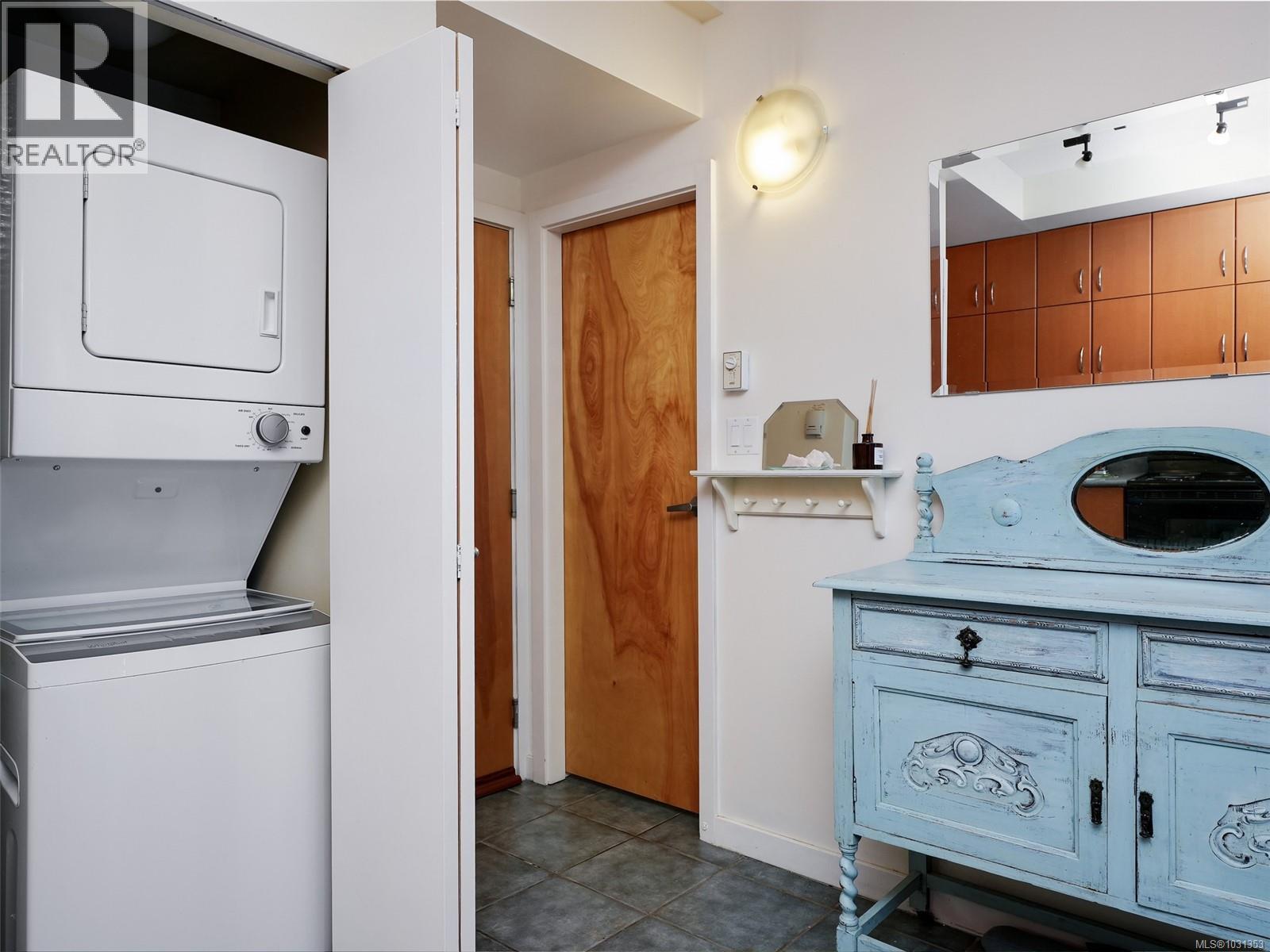 #117 409 SWIFT ST - 19