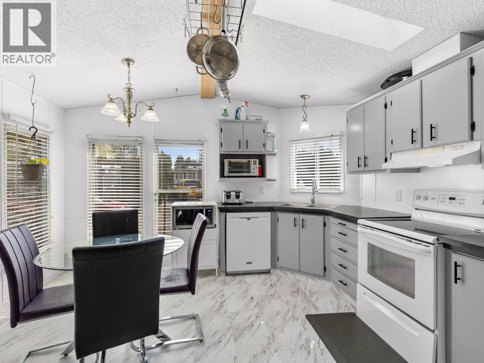 #94 715 BEAVER LAKE ROAD - Image 3