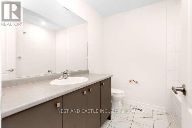 38 LILAC CIRCLE E - 18