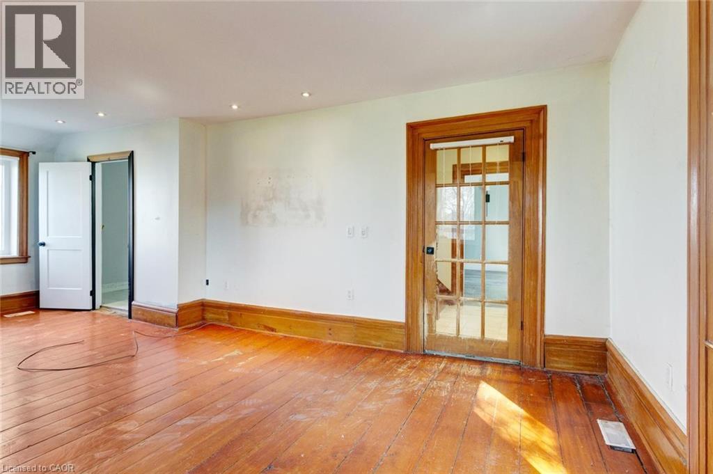 2163 POWERLINE ROAD W - 14