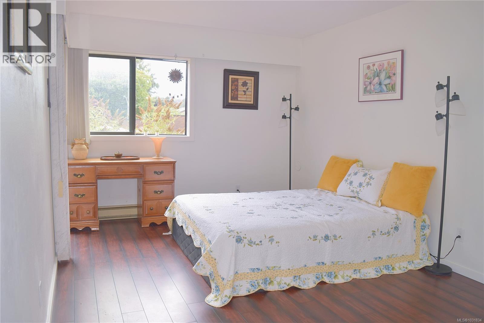 #101 1870 MCKENZIE AVE - 6