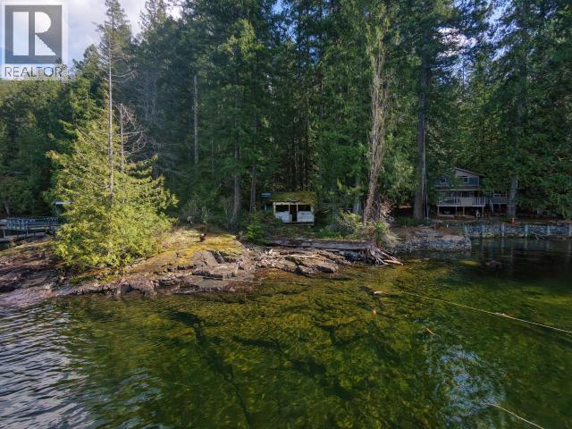 9162 POWELL LAKE - 1
