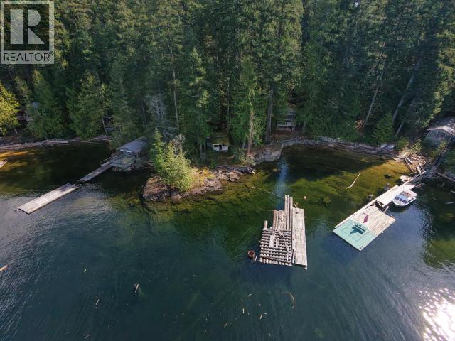 9162 POWELL LAKE - 11