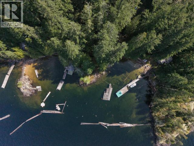 9162 POWELL LAKE - 12