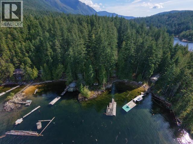 9162 POWELL LAKE - 14