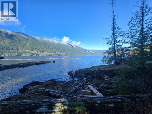 9162 POWELL LAKE - 3