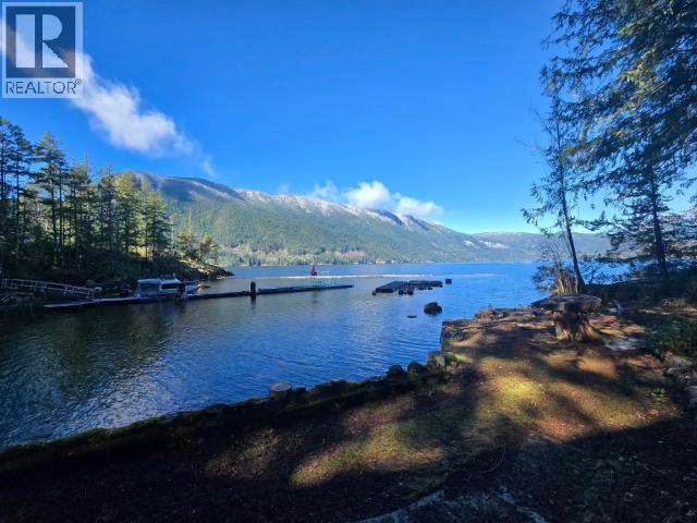 9162 POWELL LAKE - 4