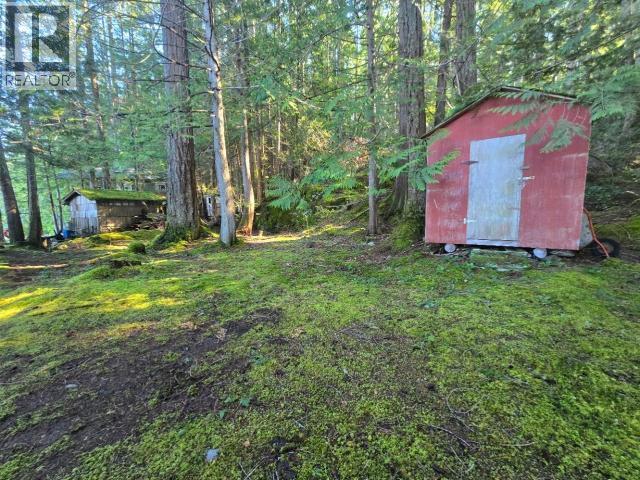 9162 POWELL LAKE - 6